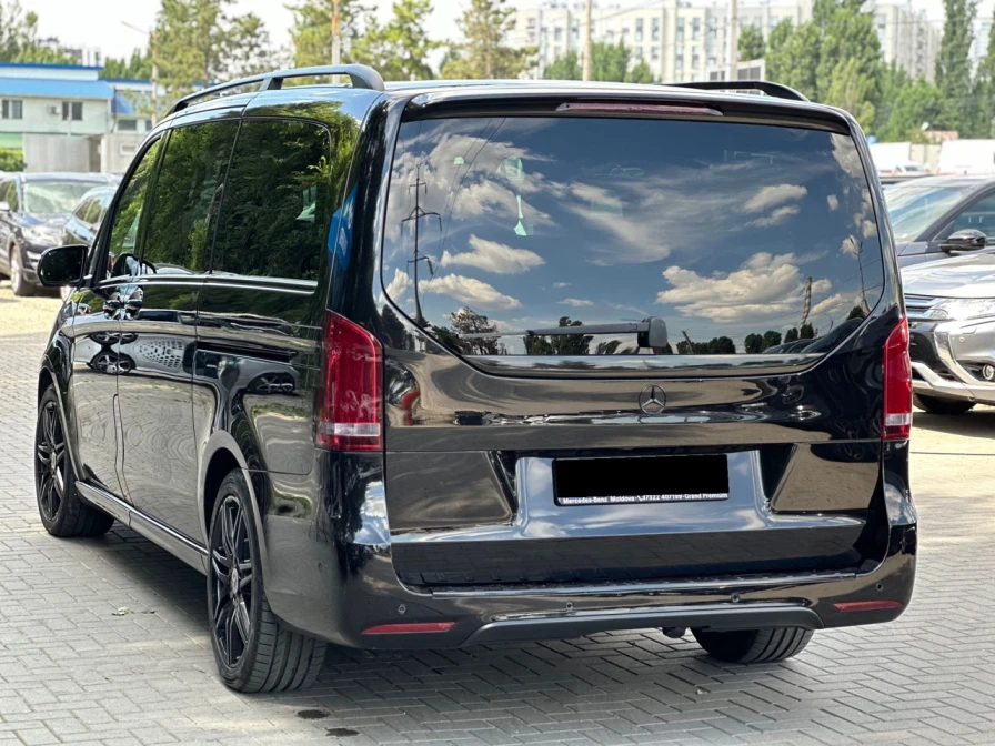 Mercedes V-Class Black
