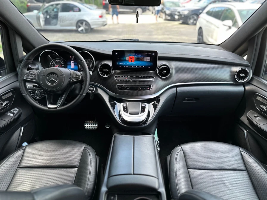 Mercedes V-Class Black