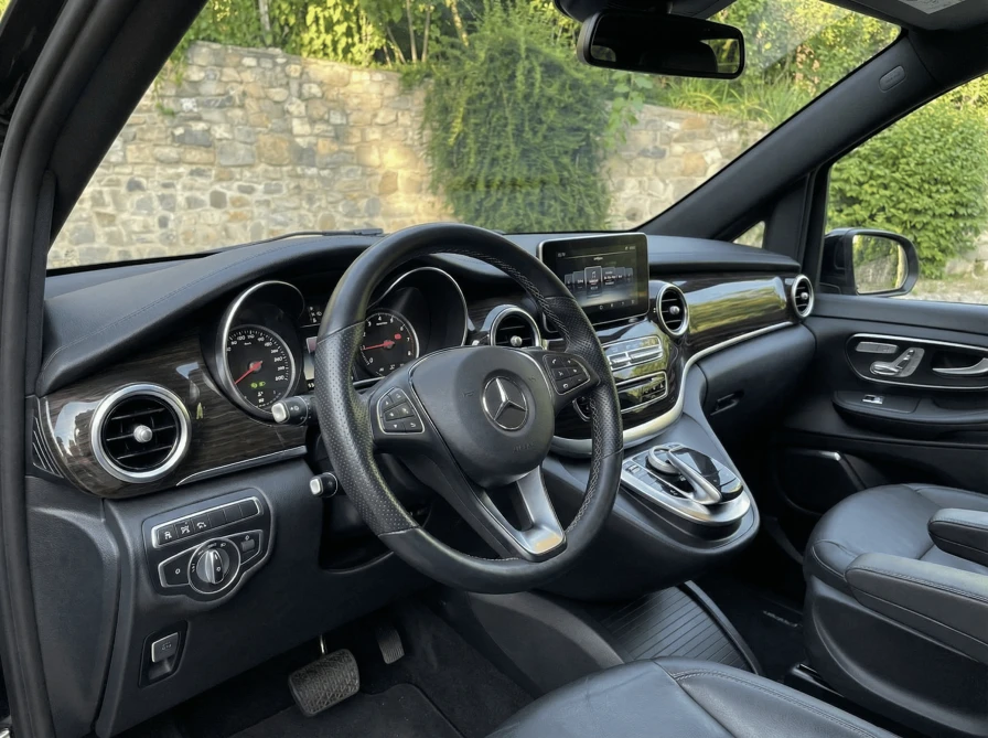 Mercedes V-Class Black