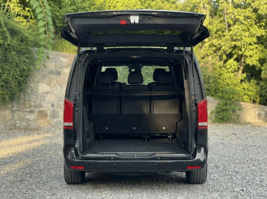 Mercedes V-Class Black