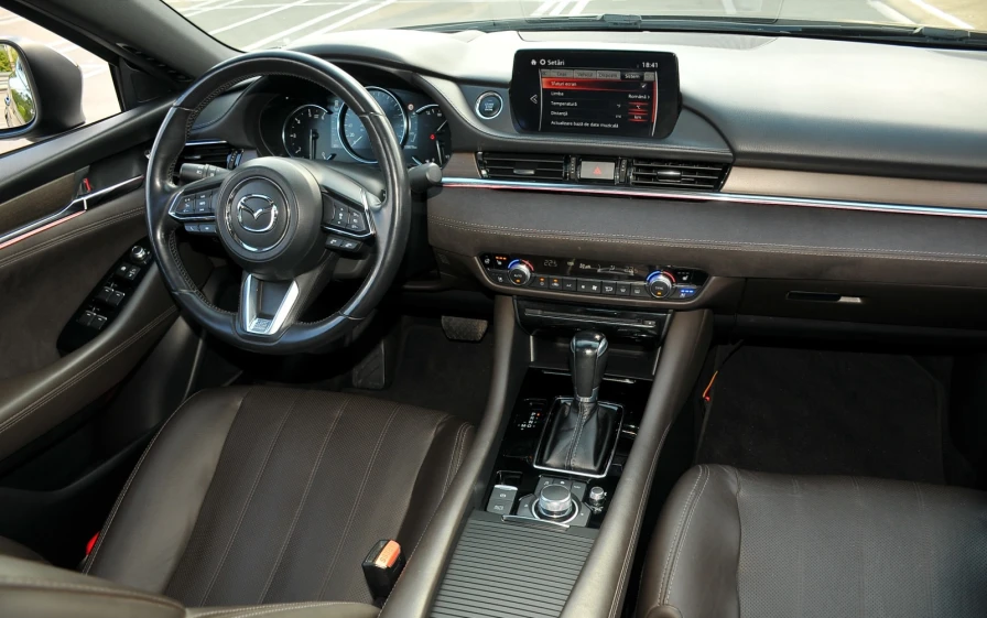 Mazda 6