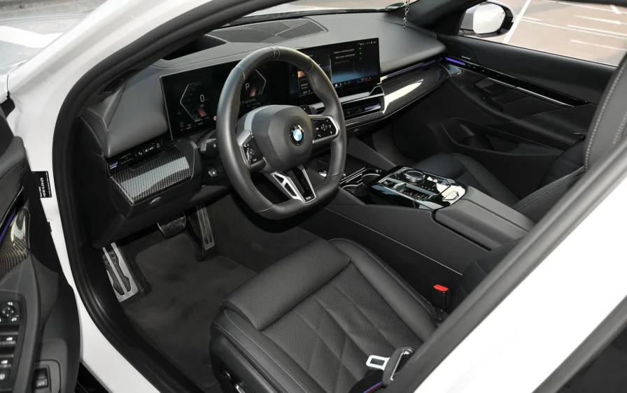 BMW G60