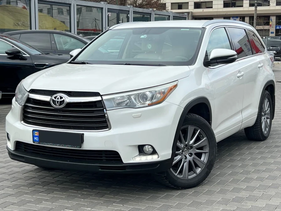 Toyota Highlander 8 Locuri