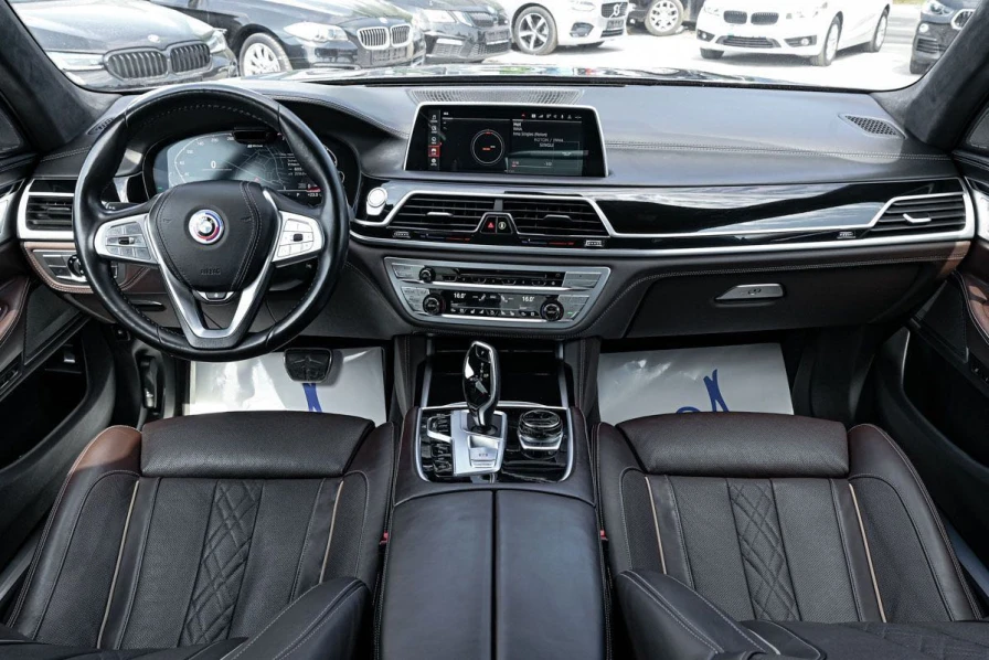 BMW Series 7 2020