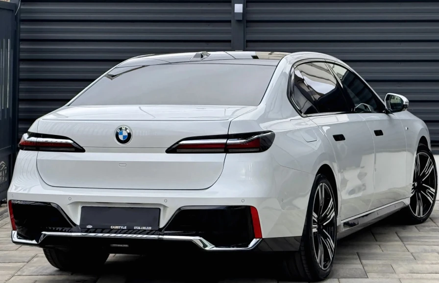 BMW Series 7 2025
