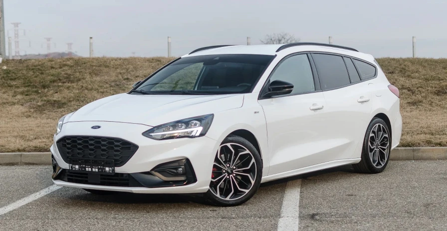 Ford Focus Universal