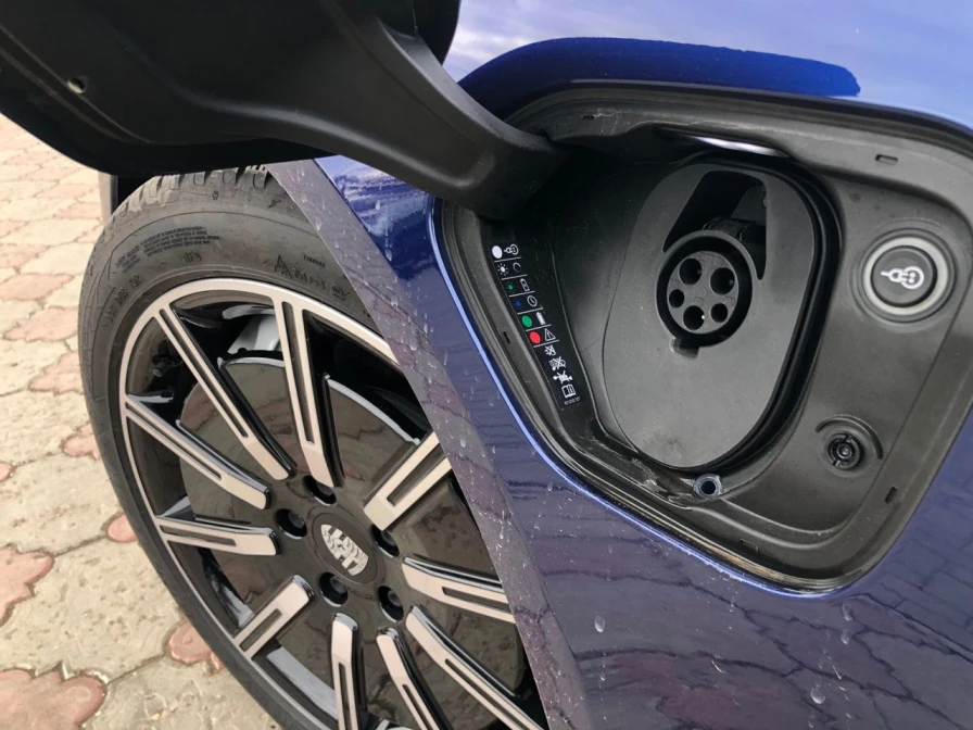 Porsche Taycan