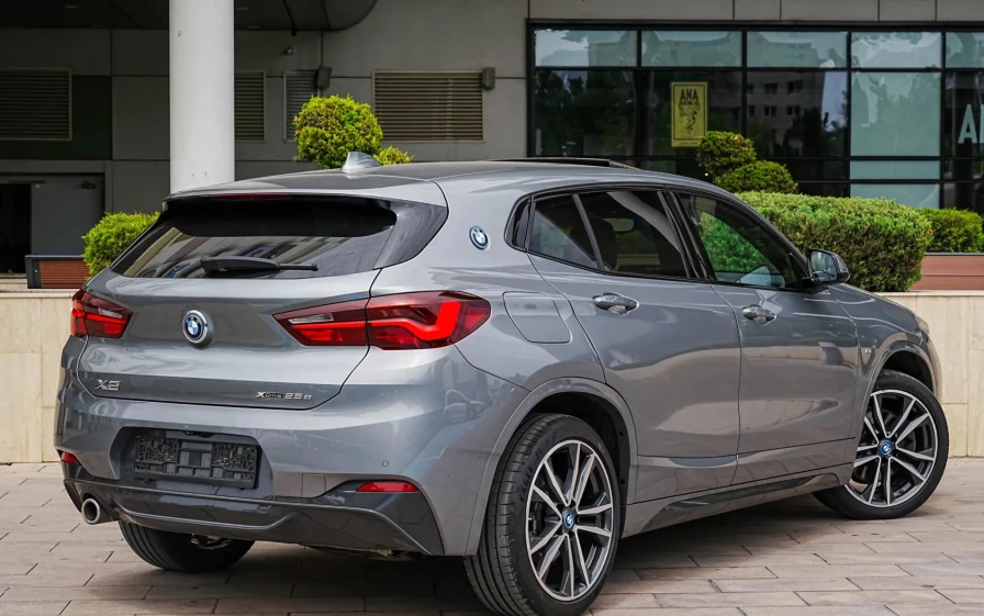 BMW X2