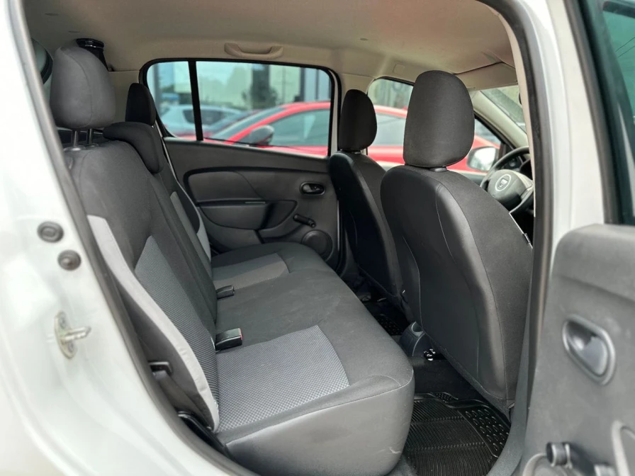 Dacia Sandero 2016