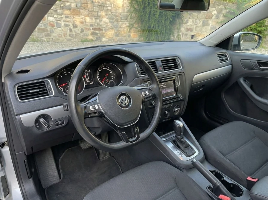 Volkswagen Jetta