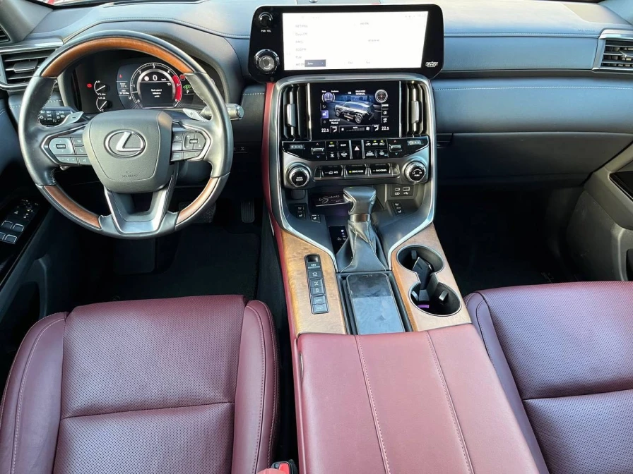 Lexus LX 2022