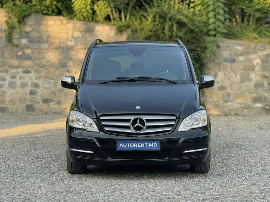 Mercedes Viano