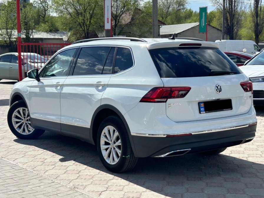 Volkswagen Tiguan 7 locuri