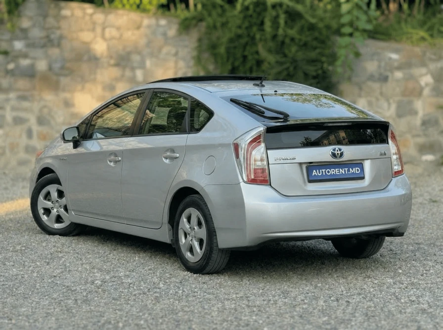 Toyota Prius 30