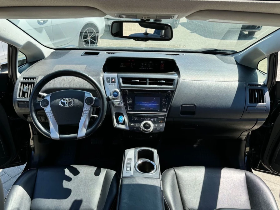 Toyota Prius +