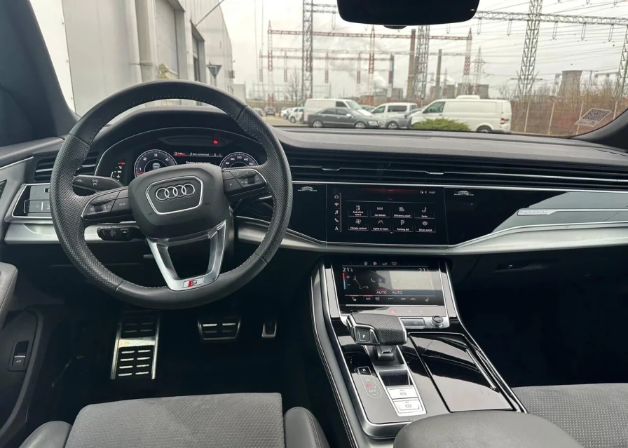 Audi Q8