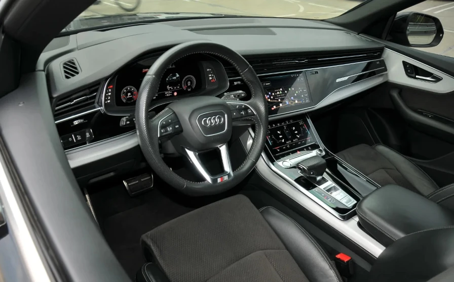 Audi Q8