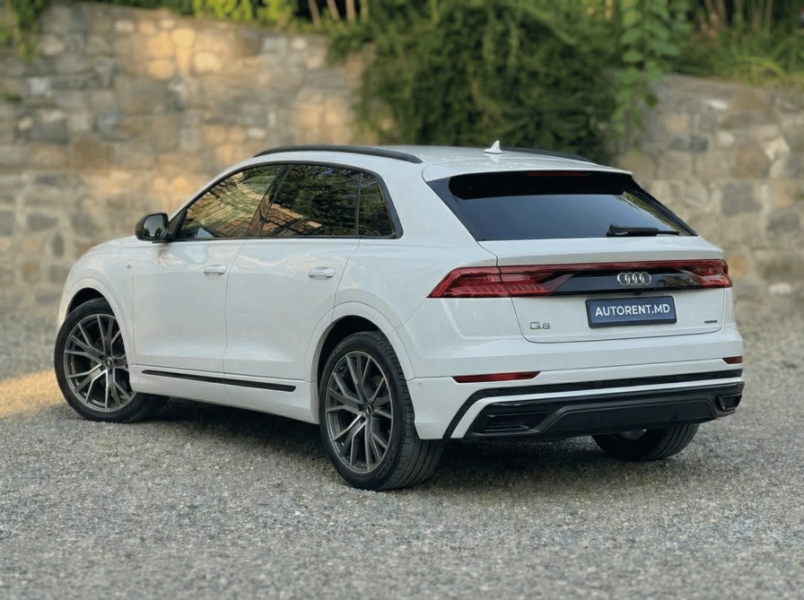 Audi Q8